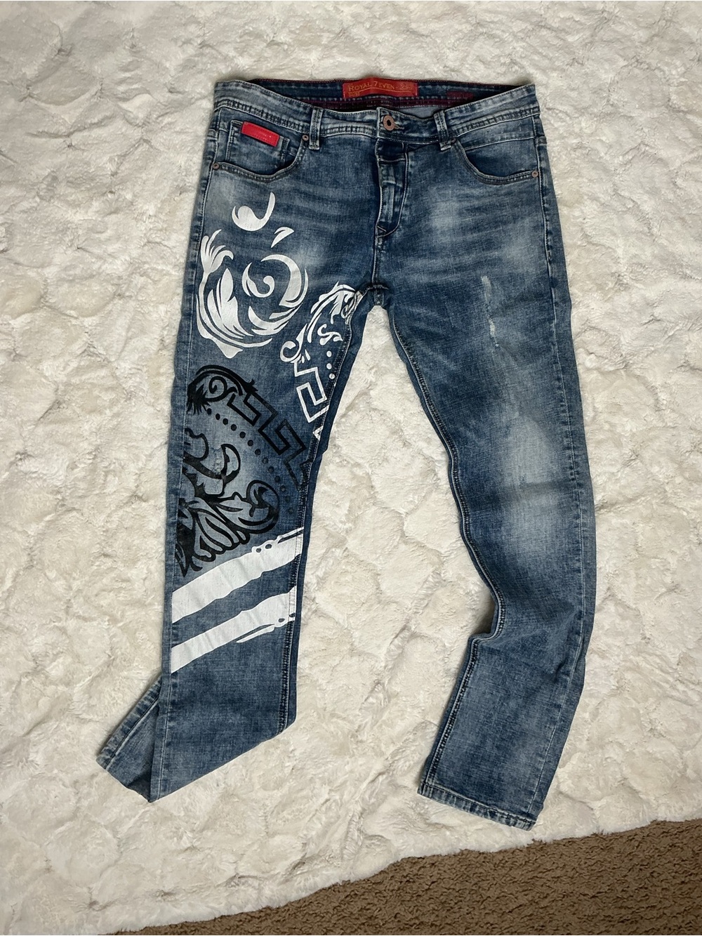 Men's Blue Washed Jeans with Graphic Print